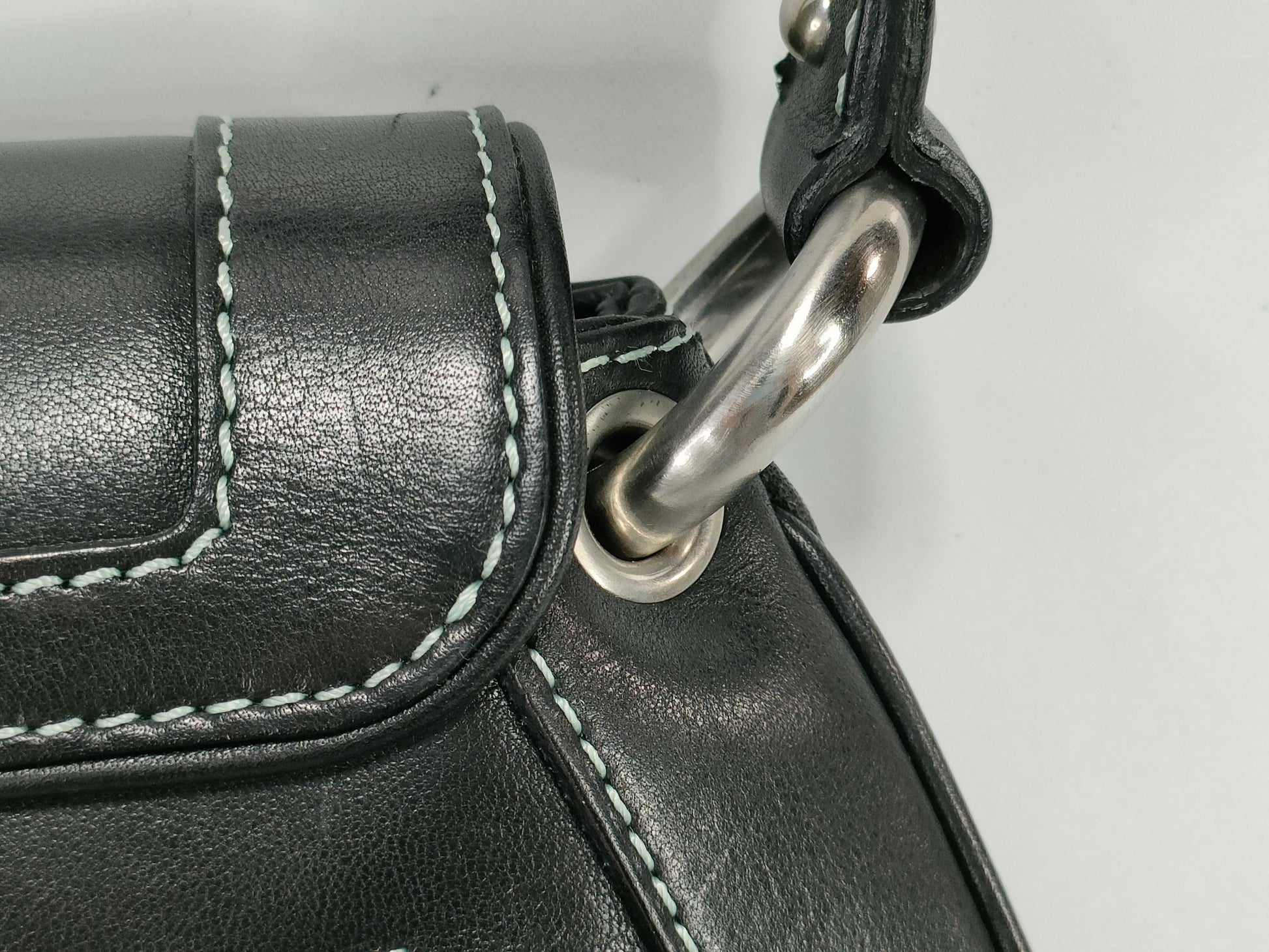 MARC JACOBS One-Shoulder Leather Handbag