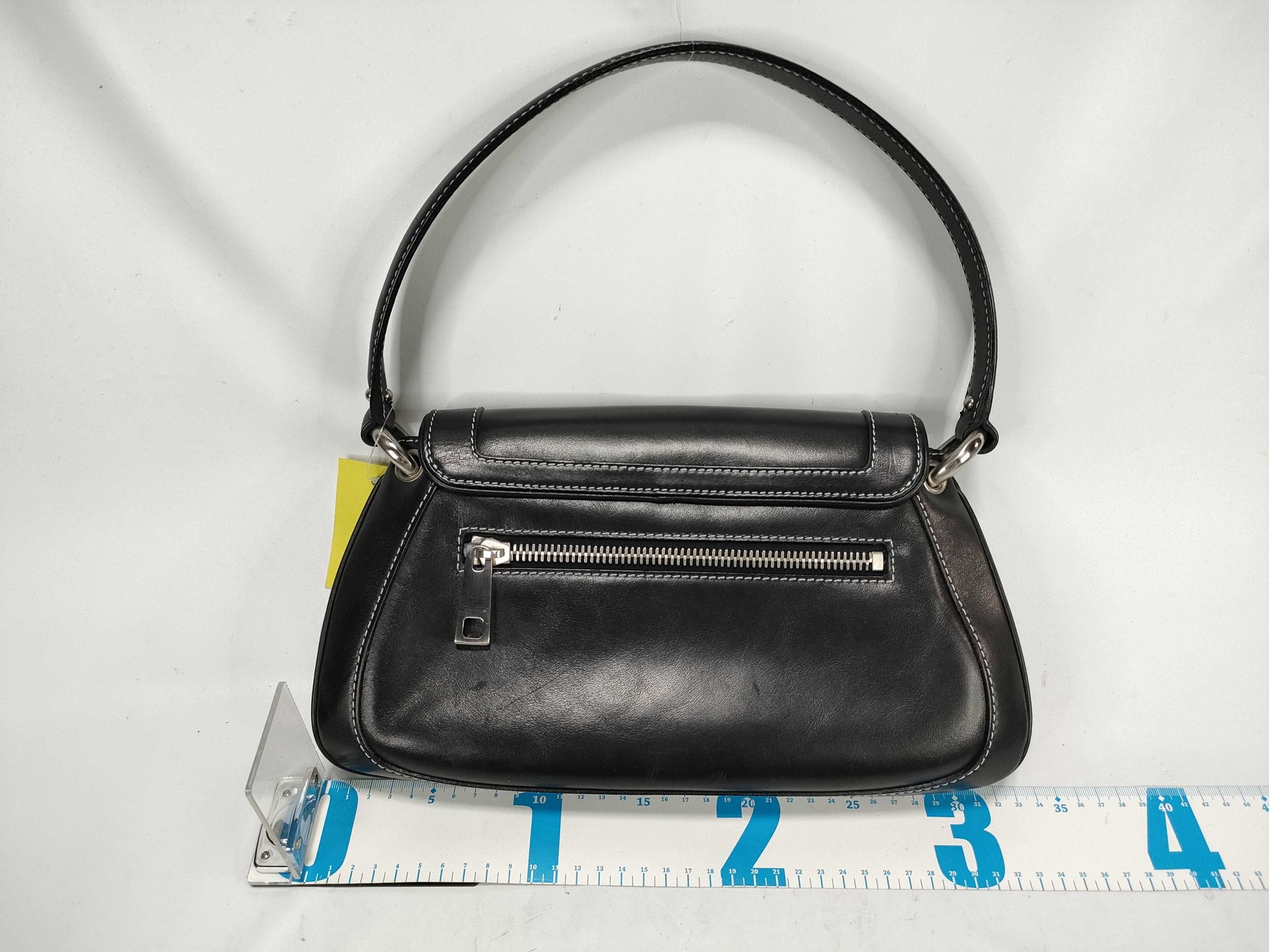 MARC JACOBS One-Shoulder Leather Handbag
