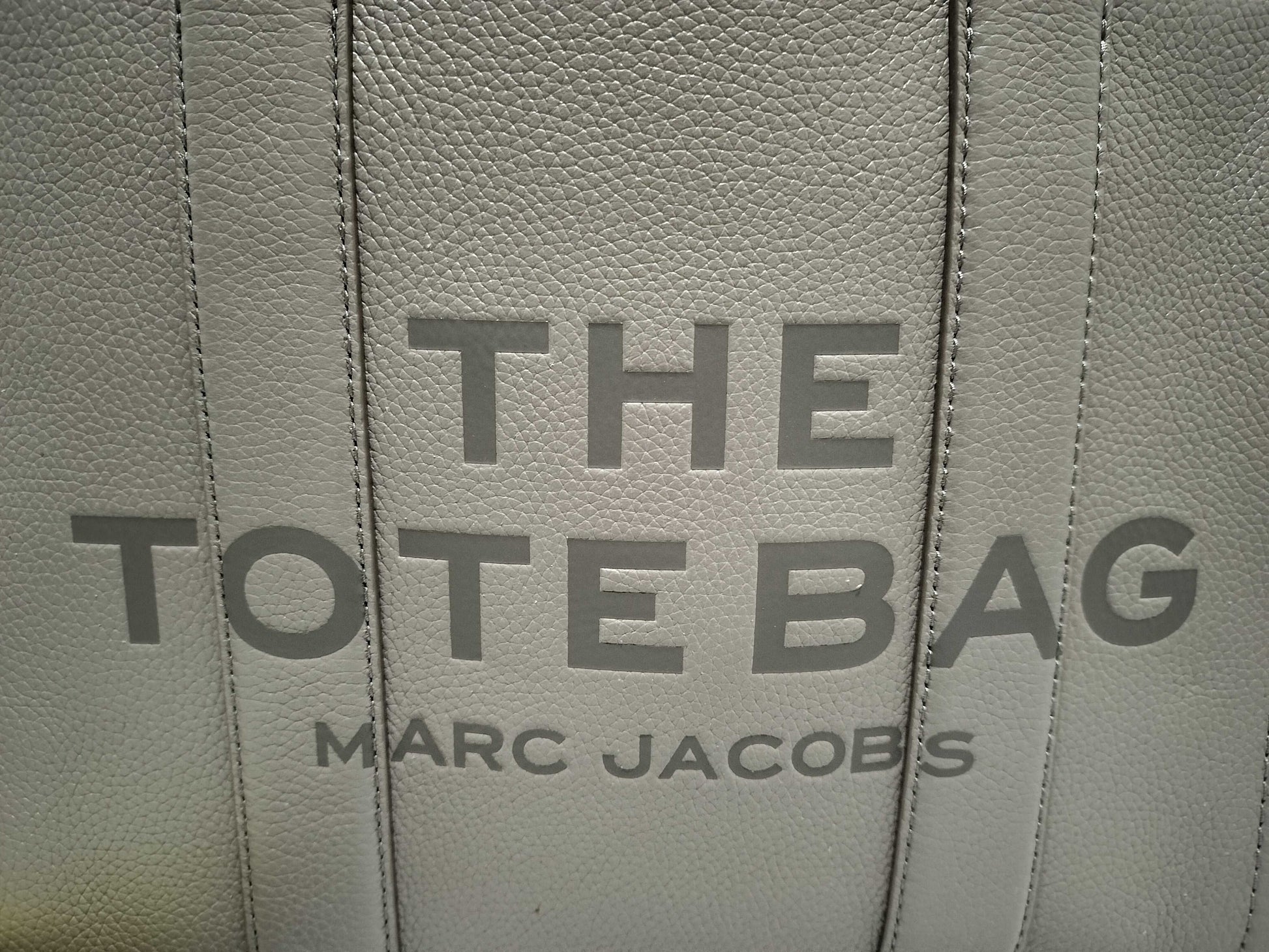 MARC JACOBS 2-way leather shoulder bag