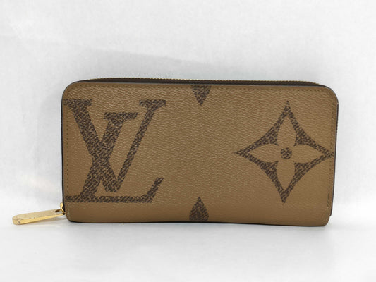 LOUIS VUITTON Monogram M6935 Giant Reverse Zippy Wallet*1 Wallet