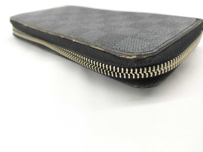 LOUIS VUITTON Damier Zippy Wallet 