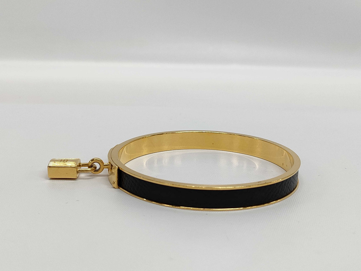 HERMES Kelly Bracelet Bangle