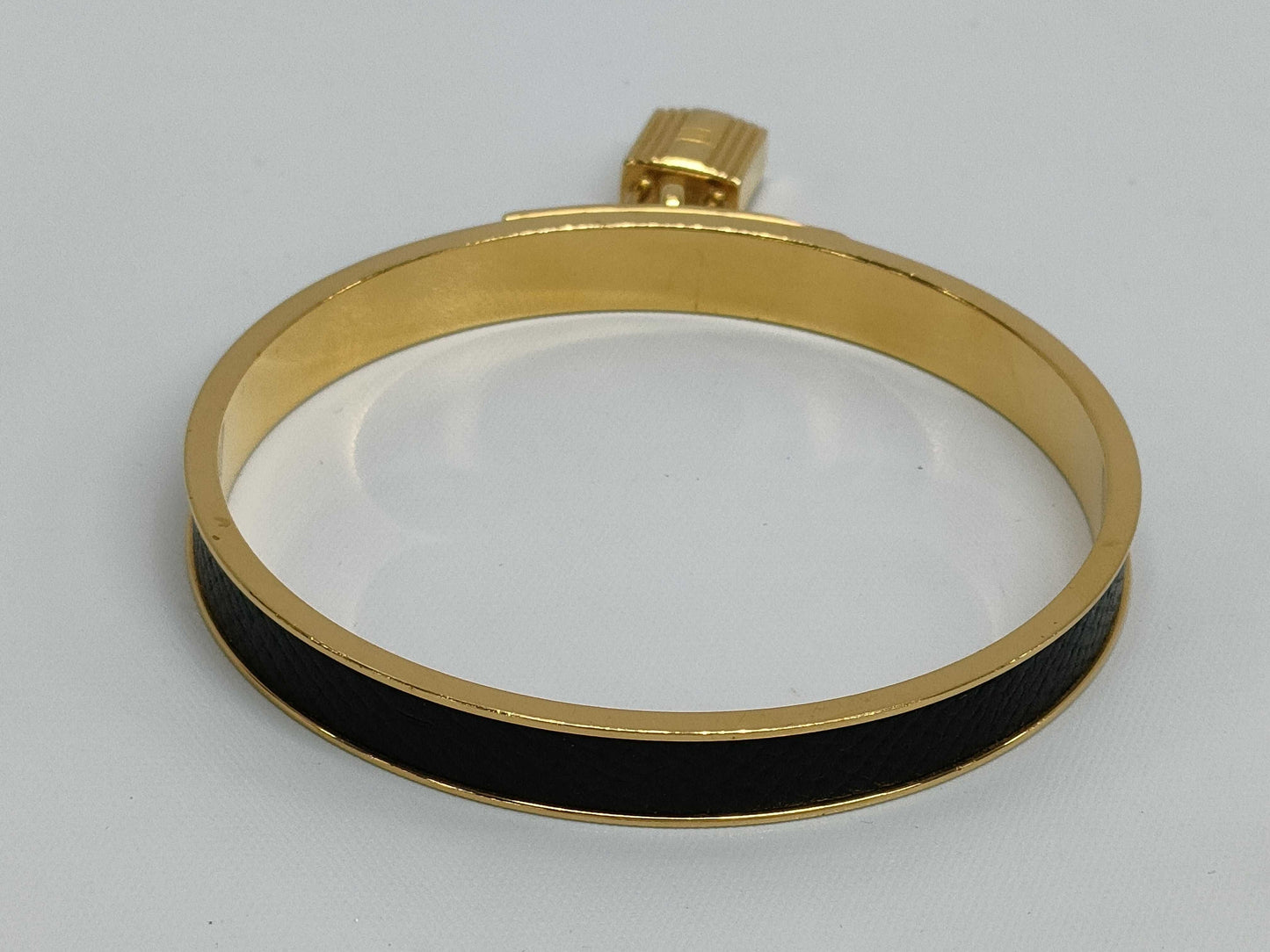 HERMES Kelly Bracelet Bangle