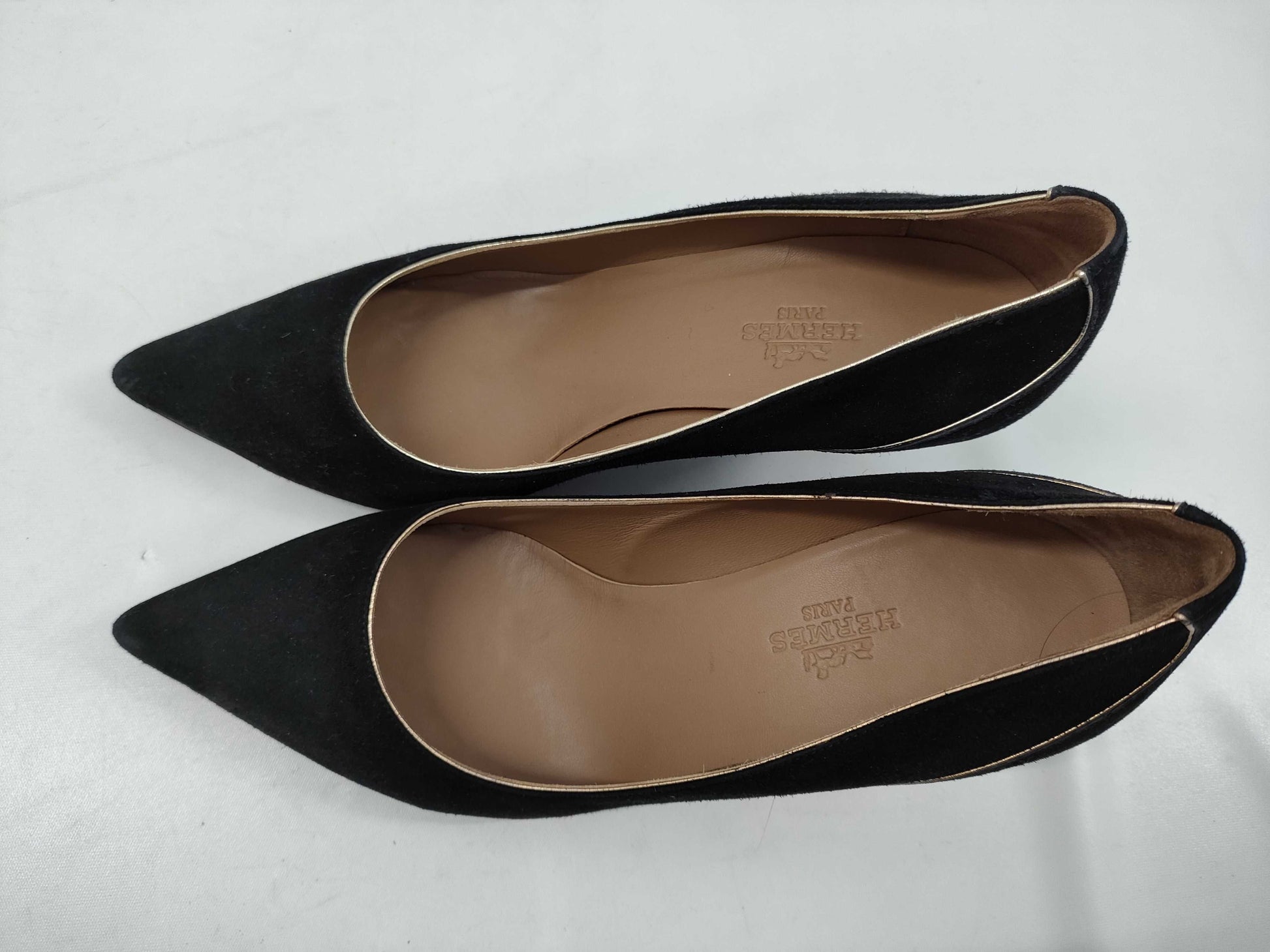 HERMES suede pumps