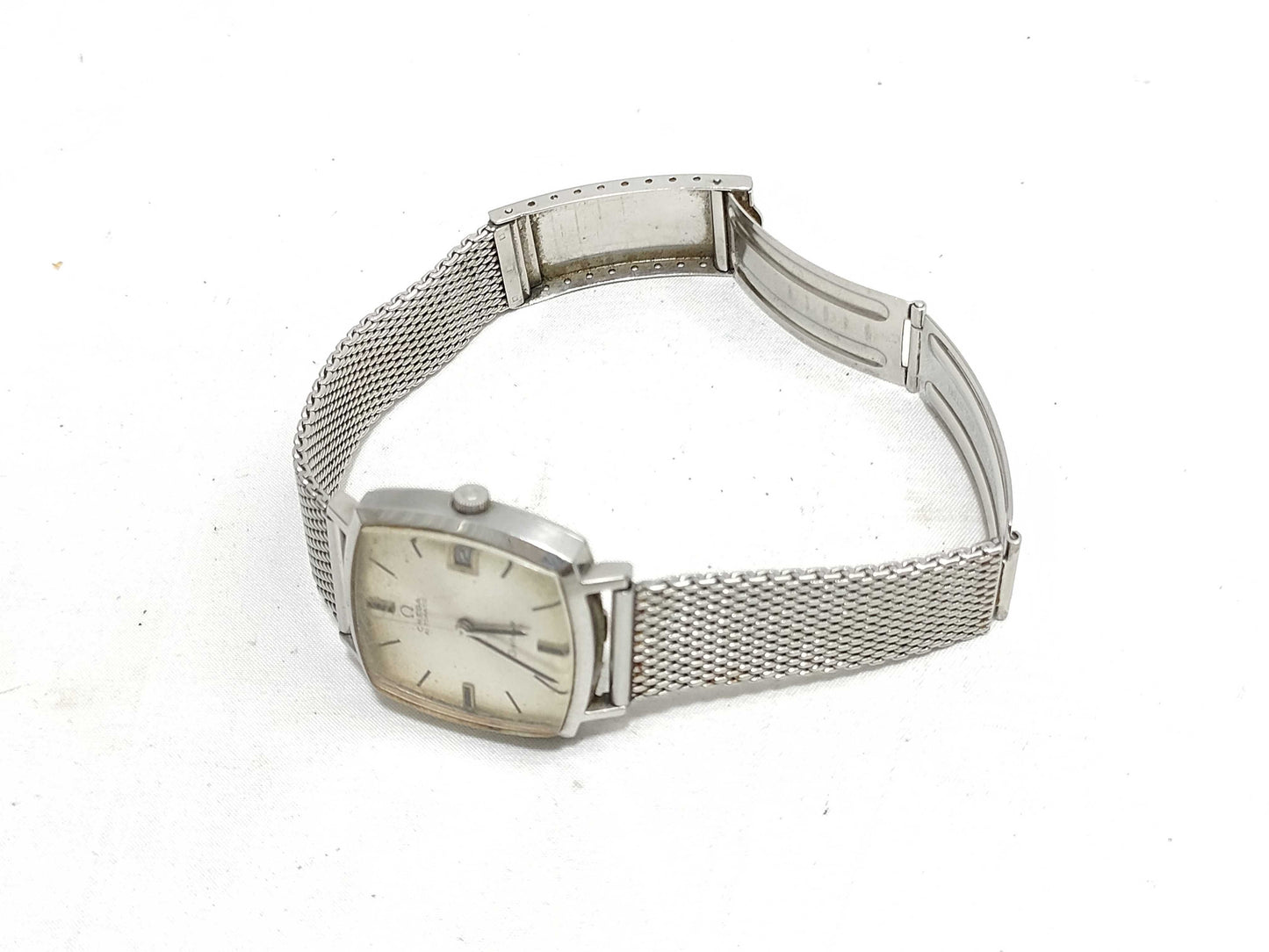 OMEGA AT Geneve Women's Watch with Defective Winding Crown and Non-Original Strap