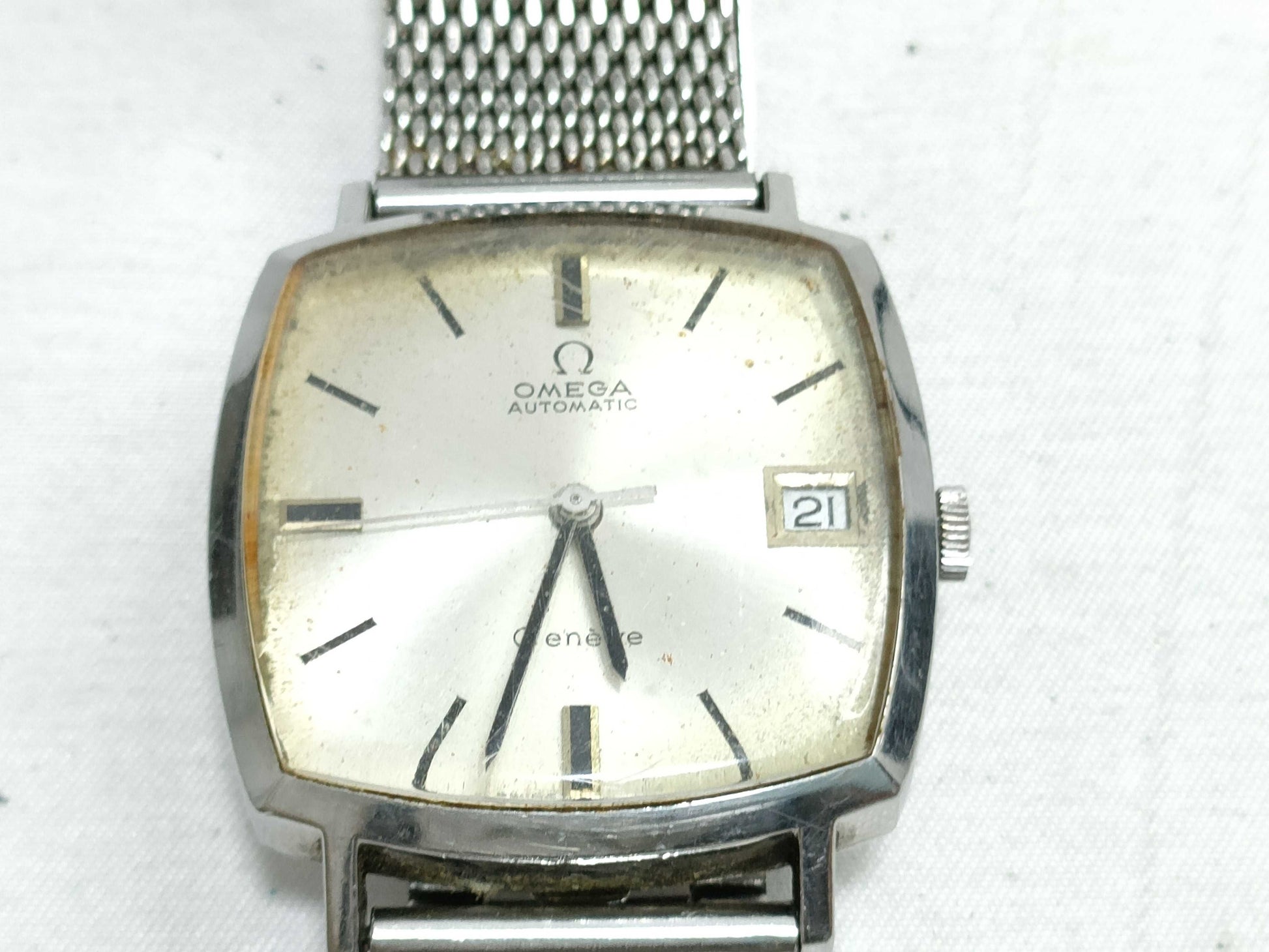 OMEGA AT Geneve Women's Watch with Defective Winding Crown and Non-Original Strap