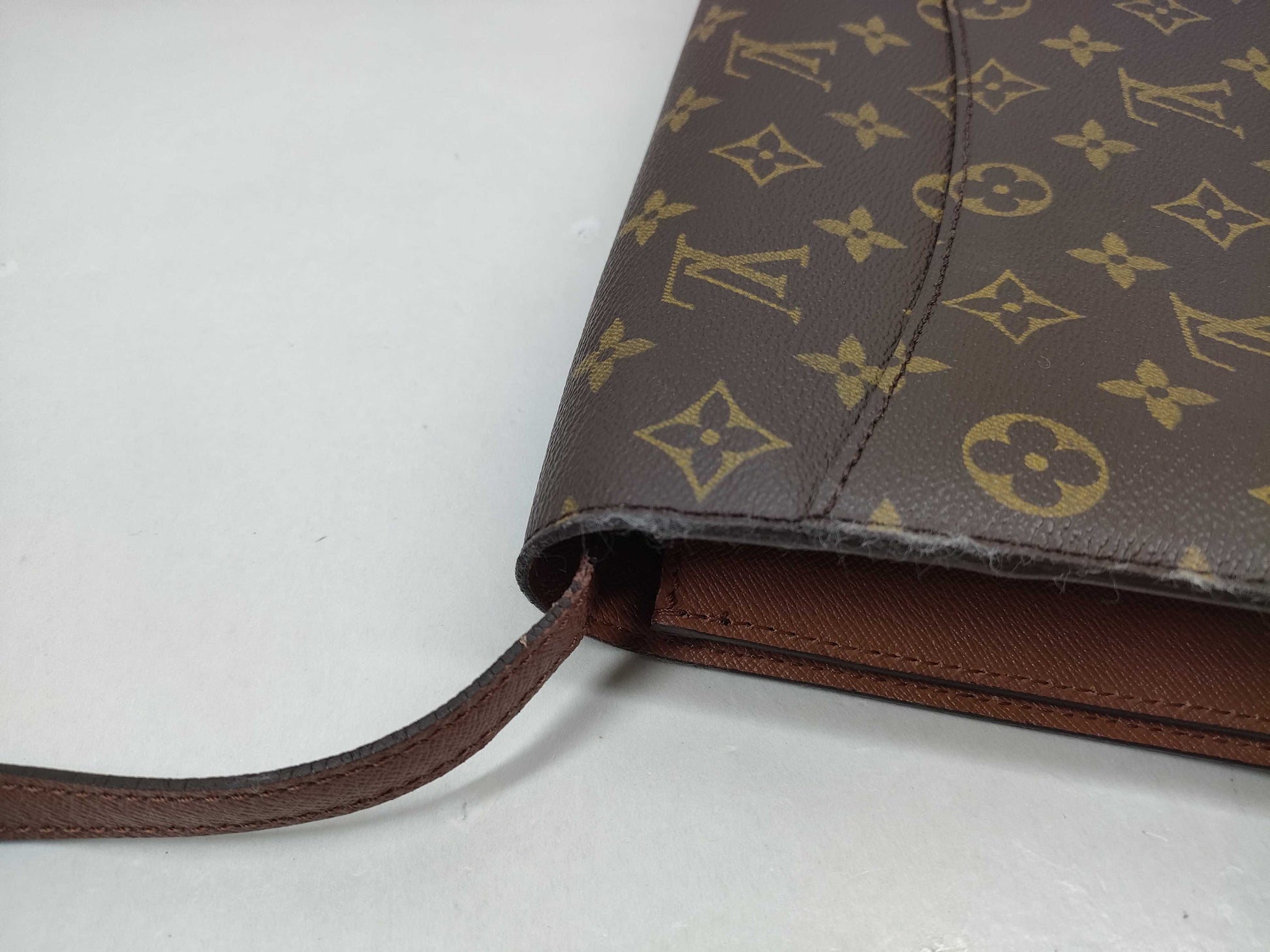 LOUIS VUITTON Monogram Bordeaux Shoulder Bag