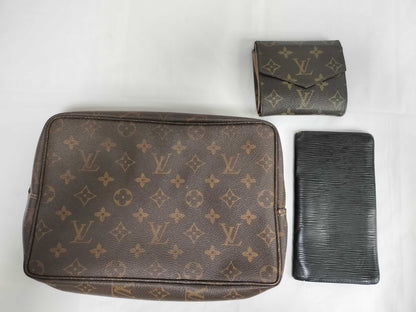 LOUIS VUITTON Epi True Towel/W-hook set wallet