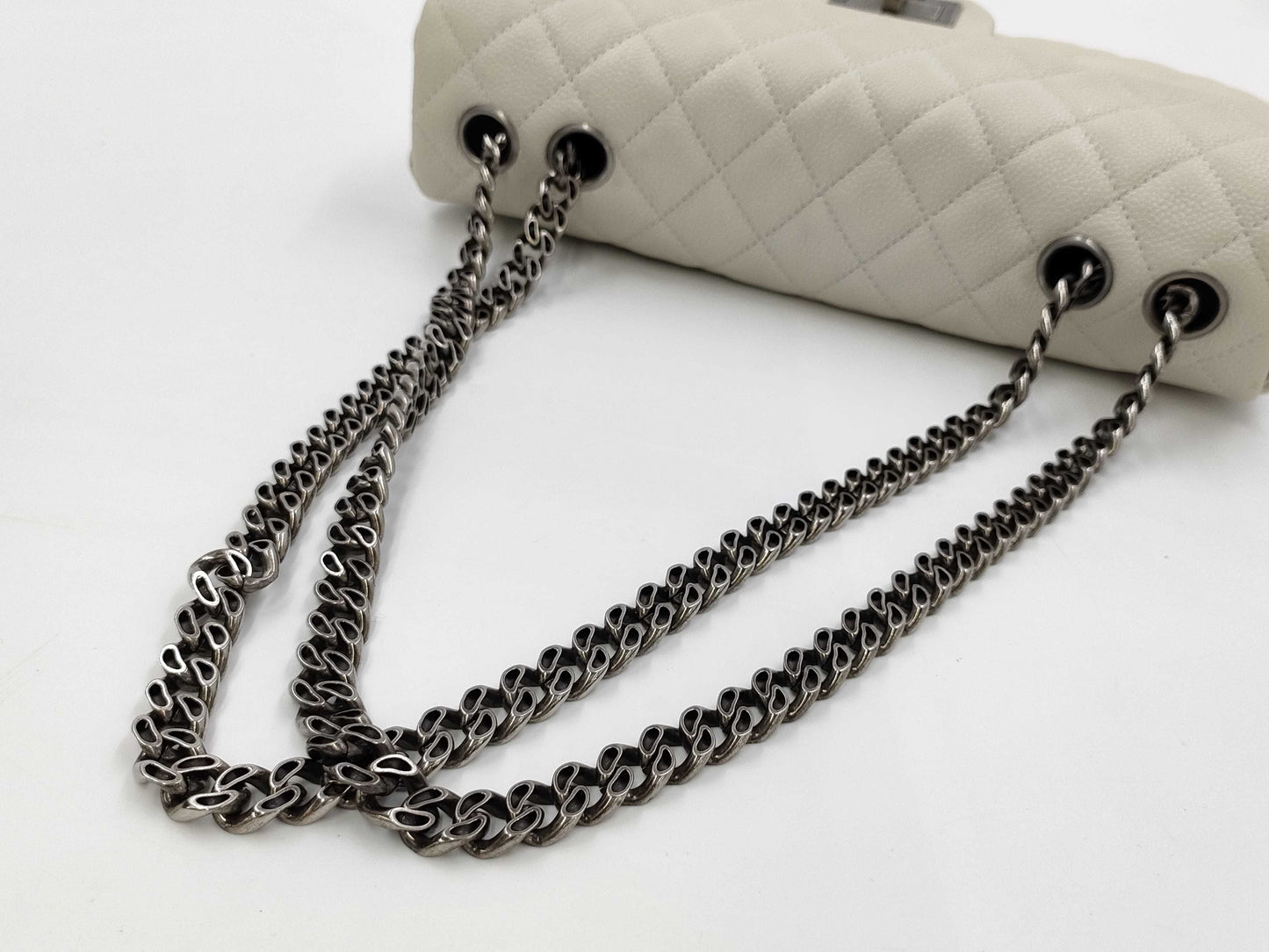 CHANEL Caviar Skin 2.55 Chain Shoulder Single Flap White Shoulder Bag