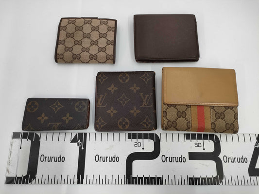 LOUIS VUITTON/Burberry/Gucci Wallet and Accessory Set 