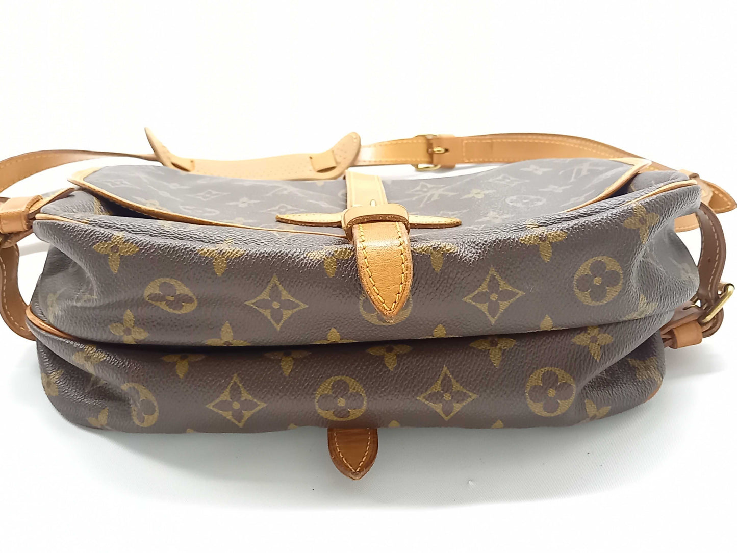 LOUIS VUITTON Monogram M42256 Saumur 30 Shoulder Bag