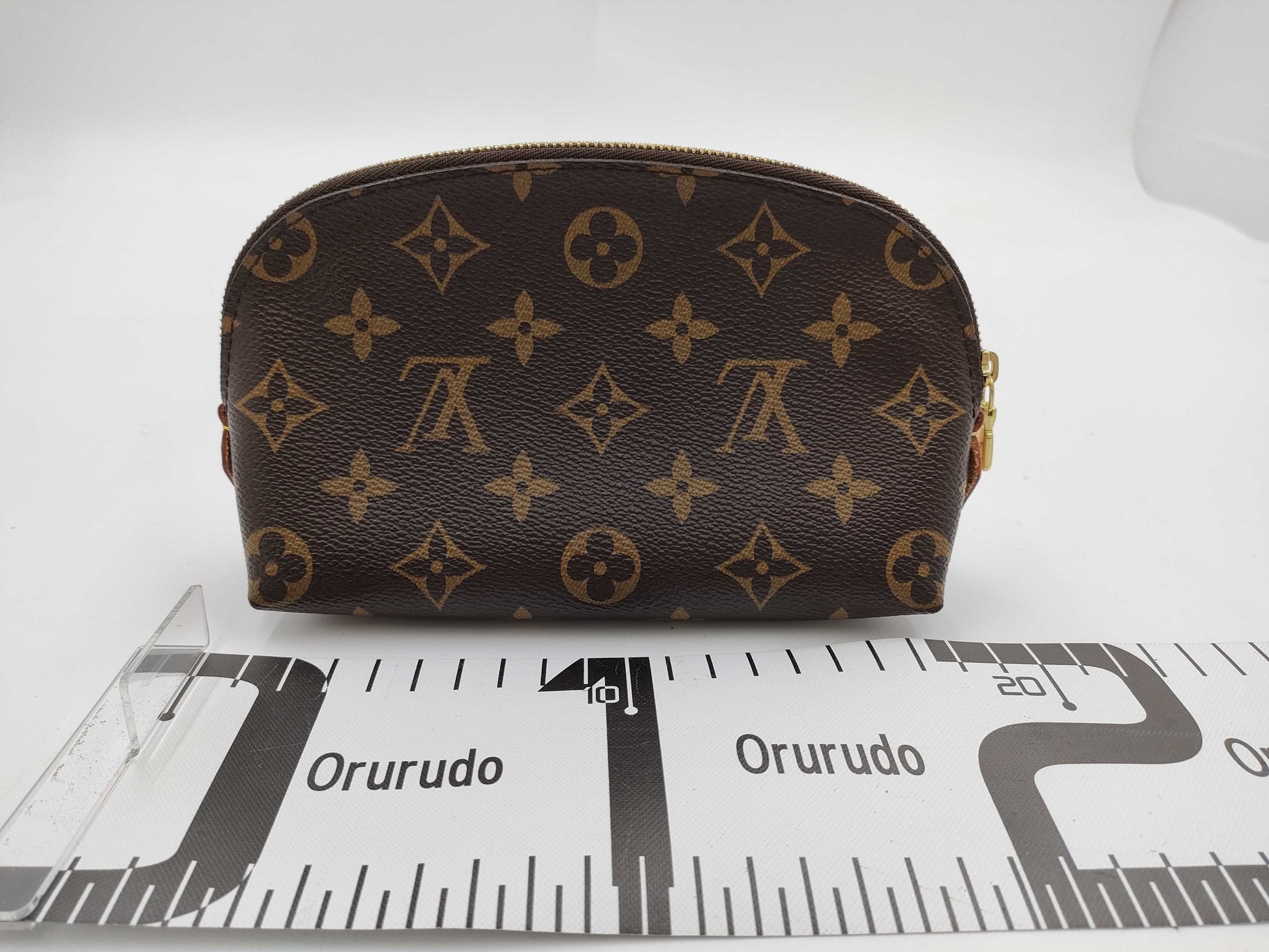 LOUIS VUITTON Monogram Pochette Cosmetic Pouch
