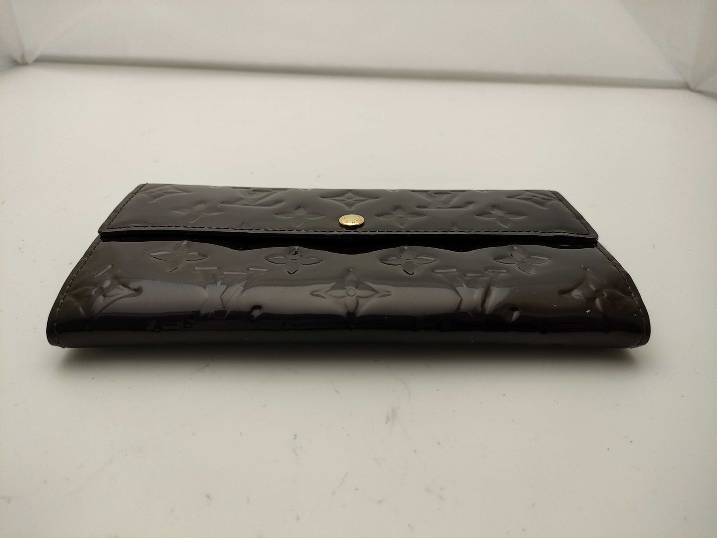 LOUIS VUITTON Vernis Zippy Wallet with Initials