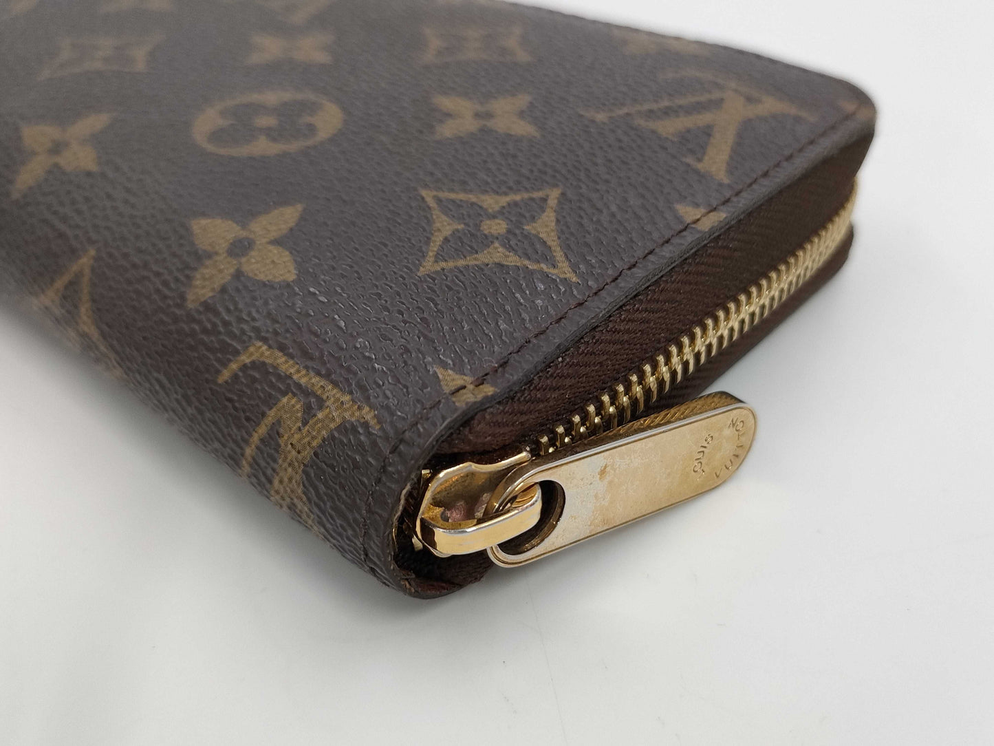LOUIS VUITTON Monogram Zippy Wallet Wallet