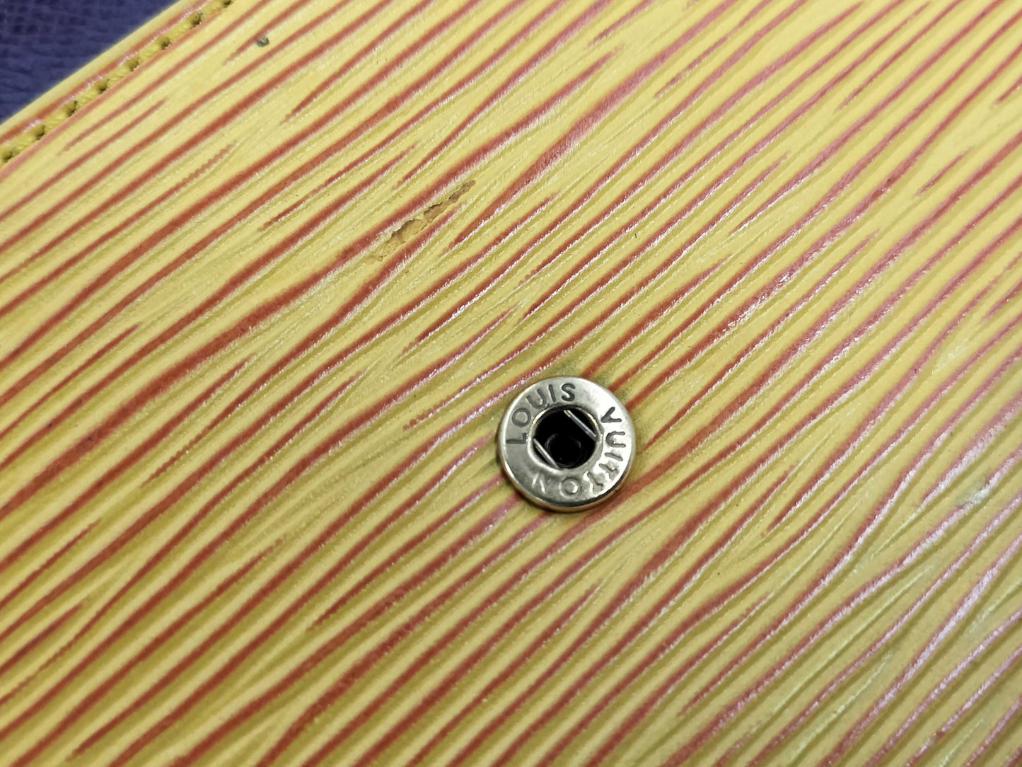 LOUIS VUITTON Epi Portomone Bier Cult Credit Folding Wallet Wallet