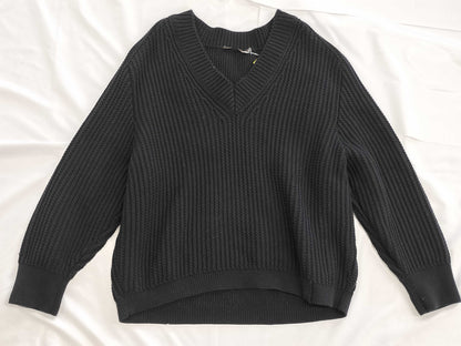LOUIS VUITTON V-neck sweater Other apparel