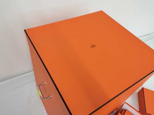 HERMES / 18 empty boxes / chair outer box included. Brand empty box collection. Brand empty box collection.