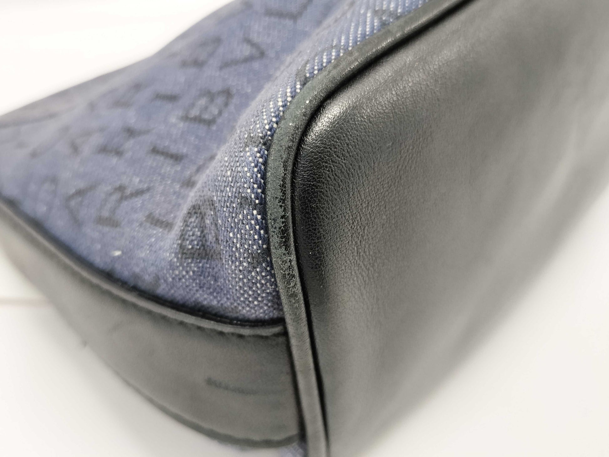 BVLGARI Logomania Shoulder Bag