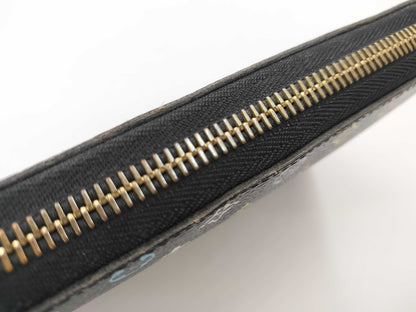 LOUIS VUITTON Zippy Wallet