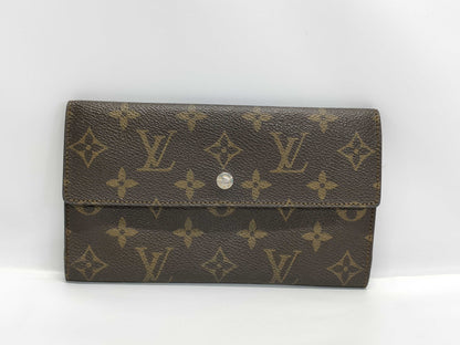 LOUIS VUITTON Monogram Tri-Fold Wallet Wallet