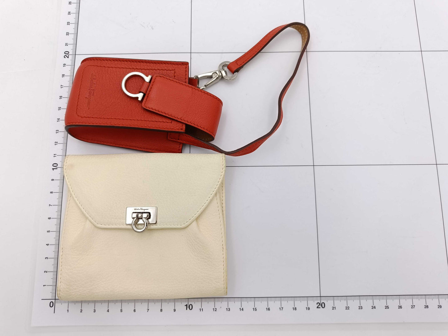 Salvatore Ferragamo Gancini 3-Piece Key Case/Key Holder