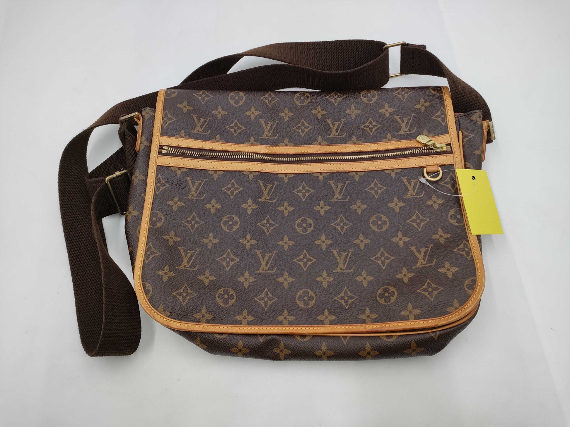 LOUIS VUITTON Monogram Bosfall GM Shoulder Bag