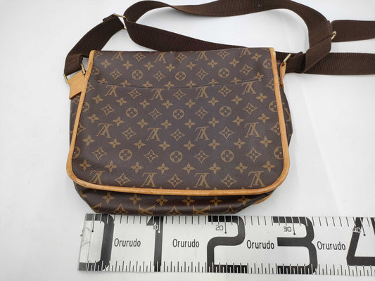 LOUIS VUITTON Monogram Bosfall GM Shoulder Bag