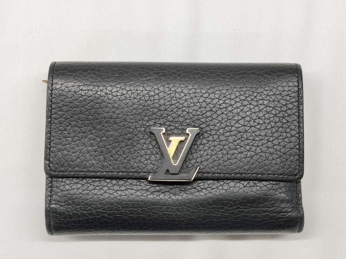 LOUIS VUITTON Tri-fold Wallet