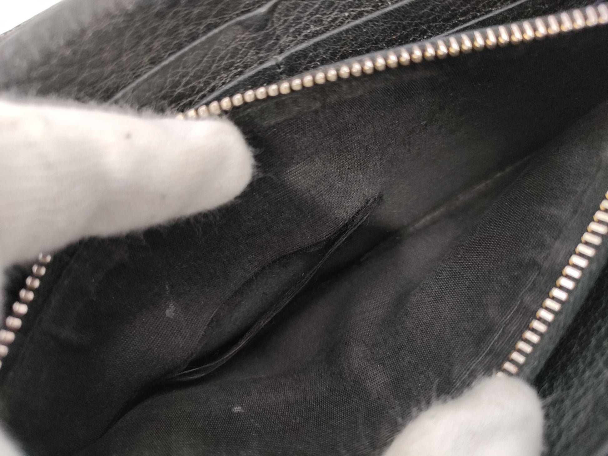 PRADA Louis Vuitton/Prada wallet set