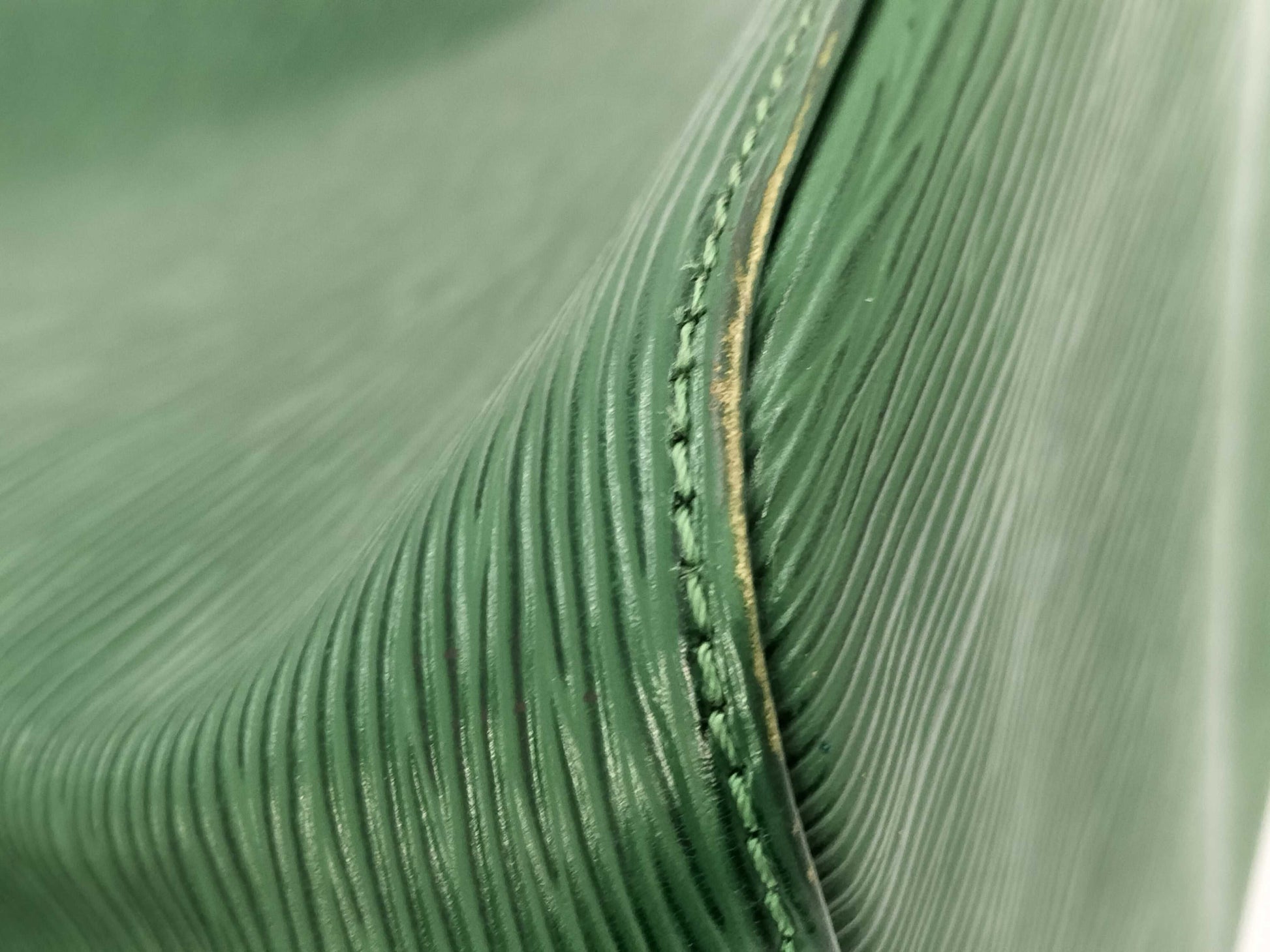 LOUIS VUITTON Epi Petit Noe Shoulder Bag