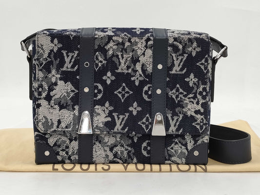 LOUIS VUITTON Monogram M57282 Tapestry Shoulder Bag