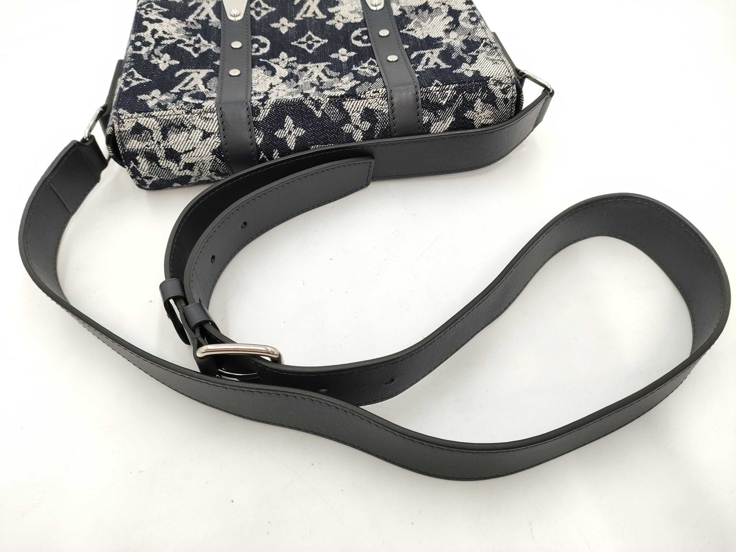 LOUIS VUITTON Monogram M57282 Tapestry Shoulder Bag