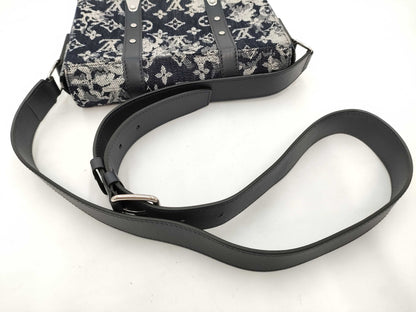 LOUIS VUITTON Monogram M57282 Tapestry Shoulder Bag