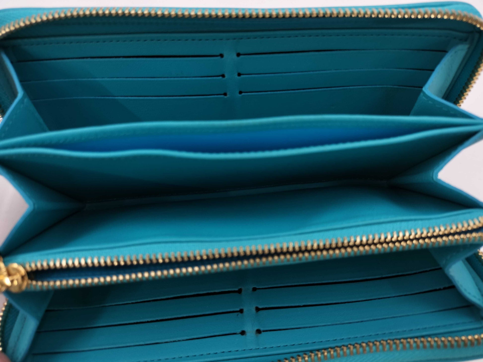 LOUIS VUITTON Embossed M81512 Zippy Wallet 2021 Wallet