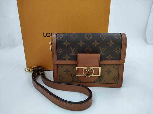 LOUIS VUITTON Monogram Dauphine MM Monogram Reverse M45958 RFID Shoulder Bag