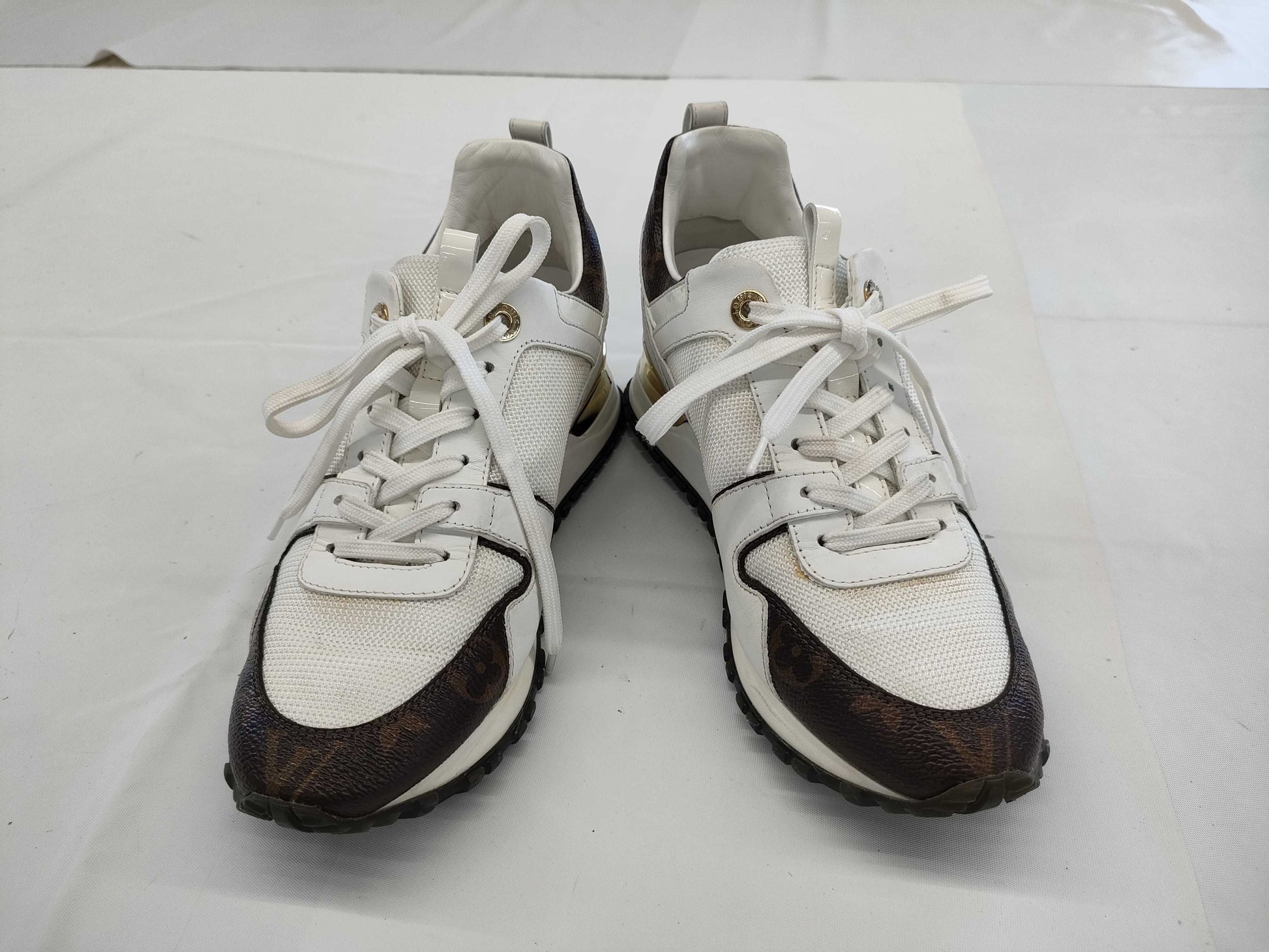 LOUIS VUITTON LV Monogram Runaway 36 1/2 Sneakers