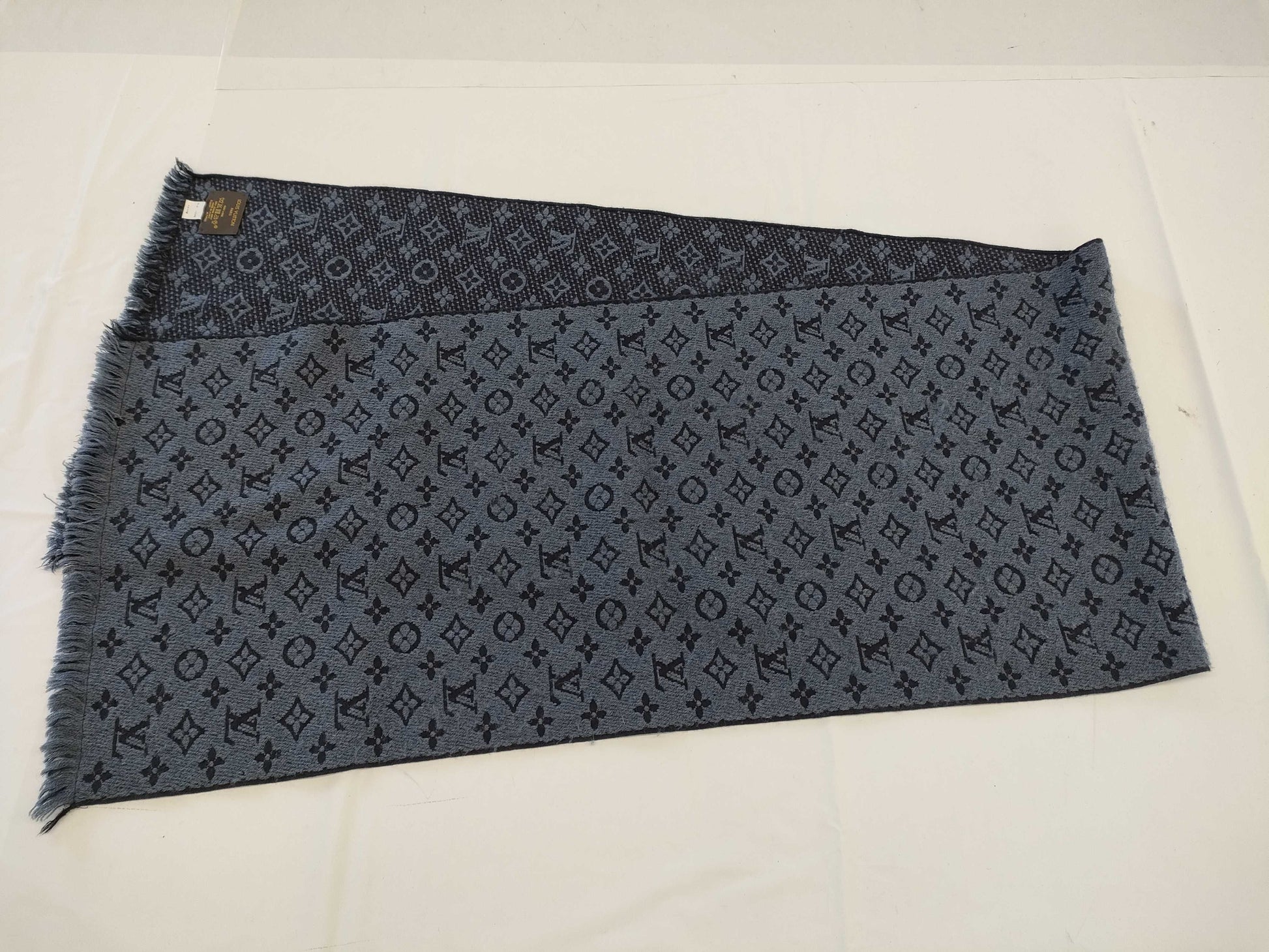 LOUIS VUITTON LV Monogram Echarpe Fringe Scarf