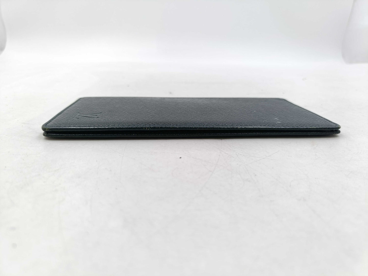 LOUIS VUITTON Taiga M30394 Porte-Valeur Carte Credit Wallet