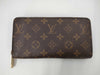 LOUIS VUITTON Monogram M42616 Zippy Wallet