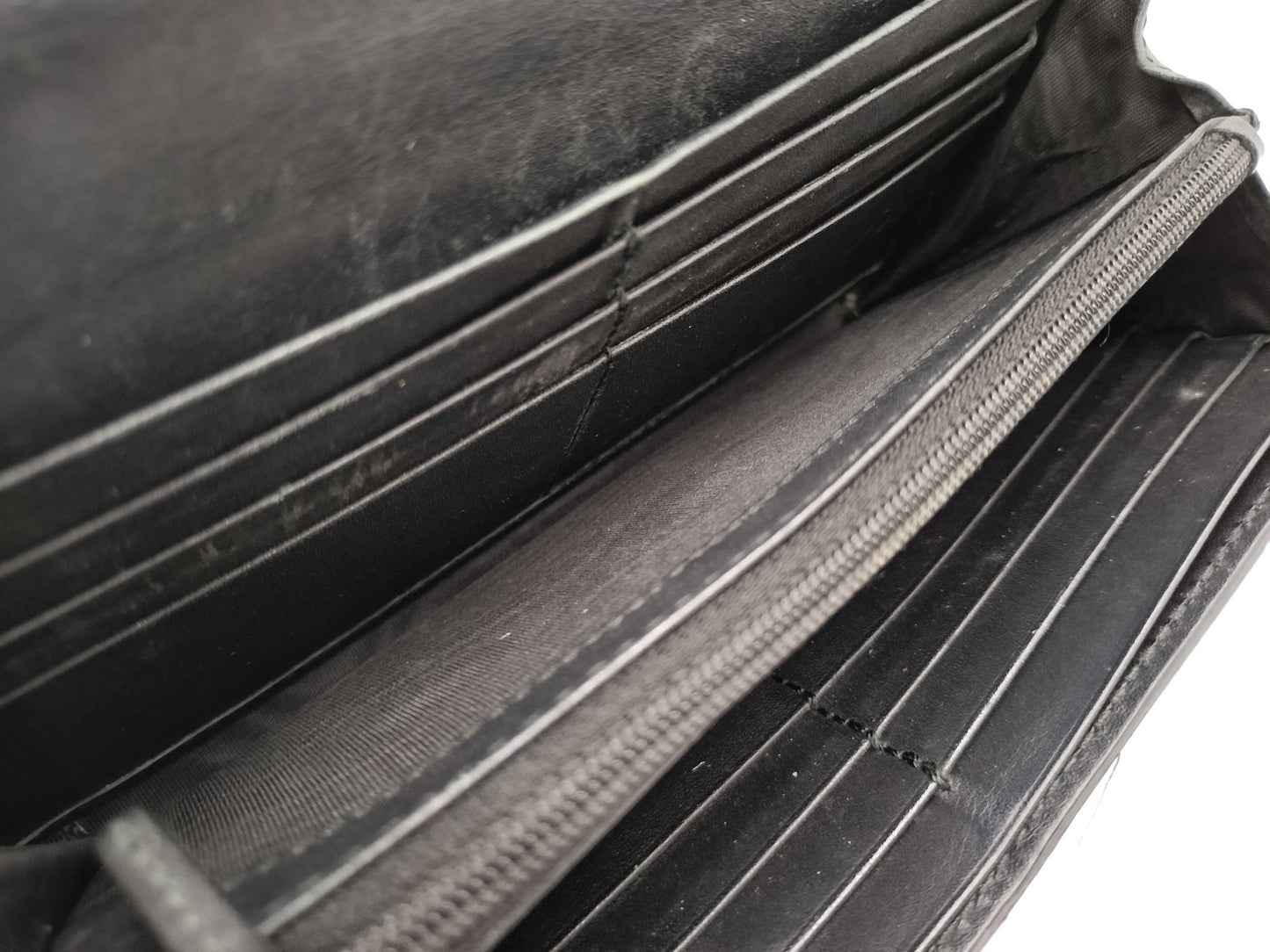 GUCCI GG Supreme Supreme Leather Long Wallet 410100/Lovely Heart 245723 Wallet