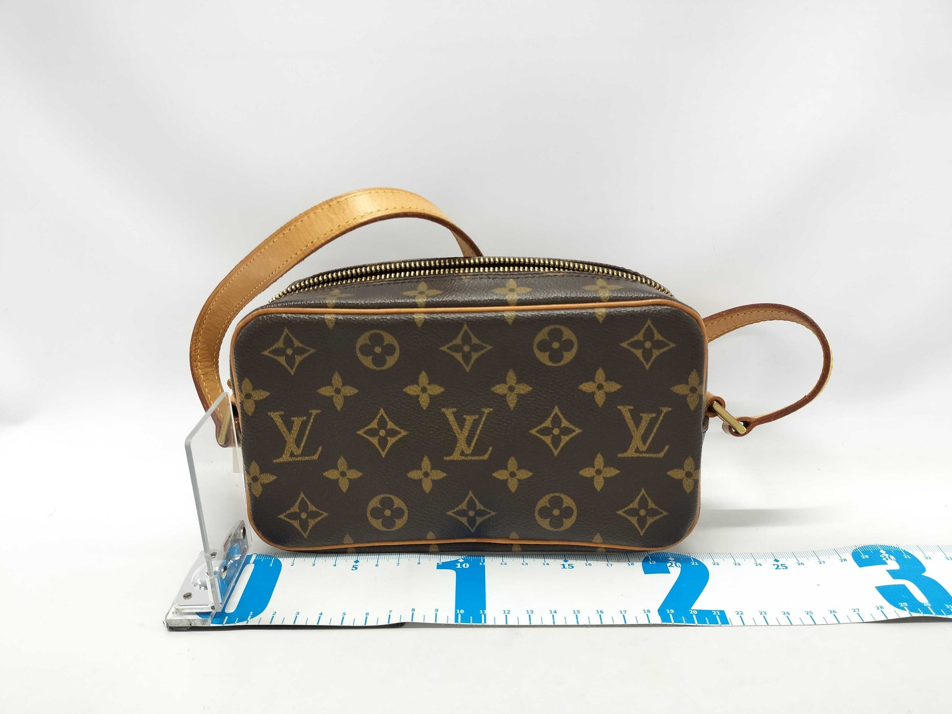LOUIS VUITTON Monogram M51183 Pochette Shoulder Bag