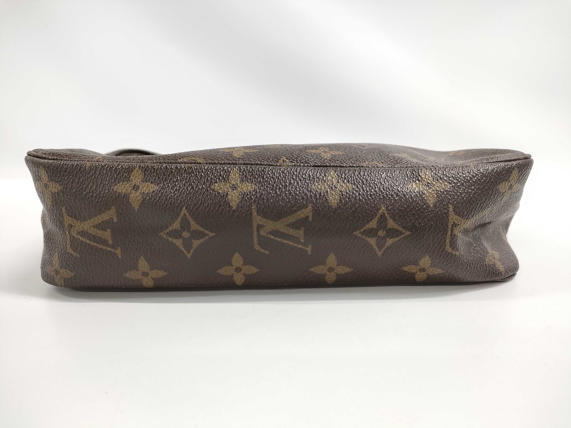 LOUIS VUITTON Monogram True Toilette Second Bag