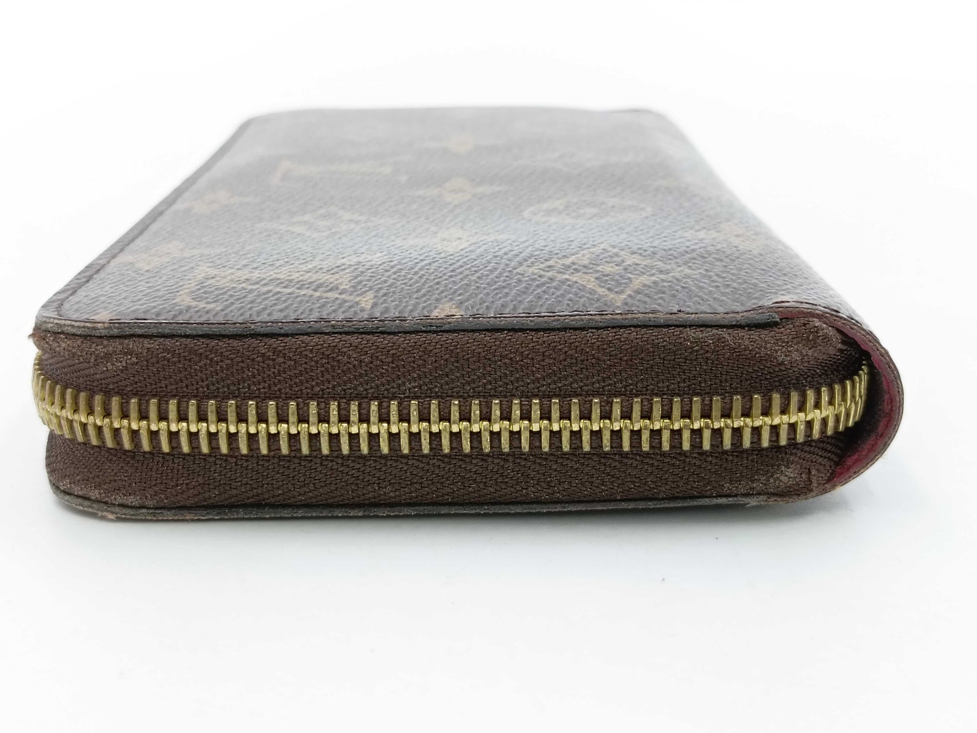 LOUIS VUITTON Monogram Zippy Wallet