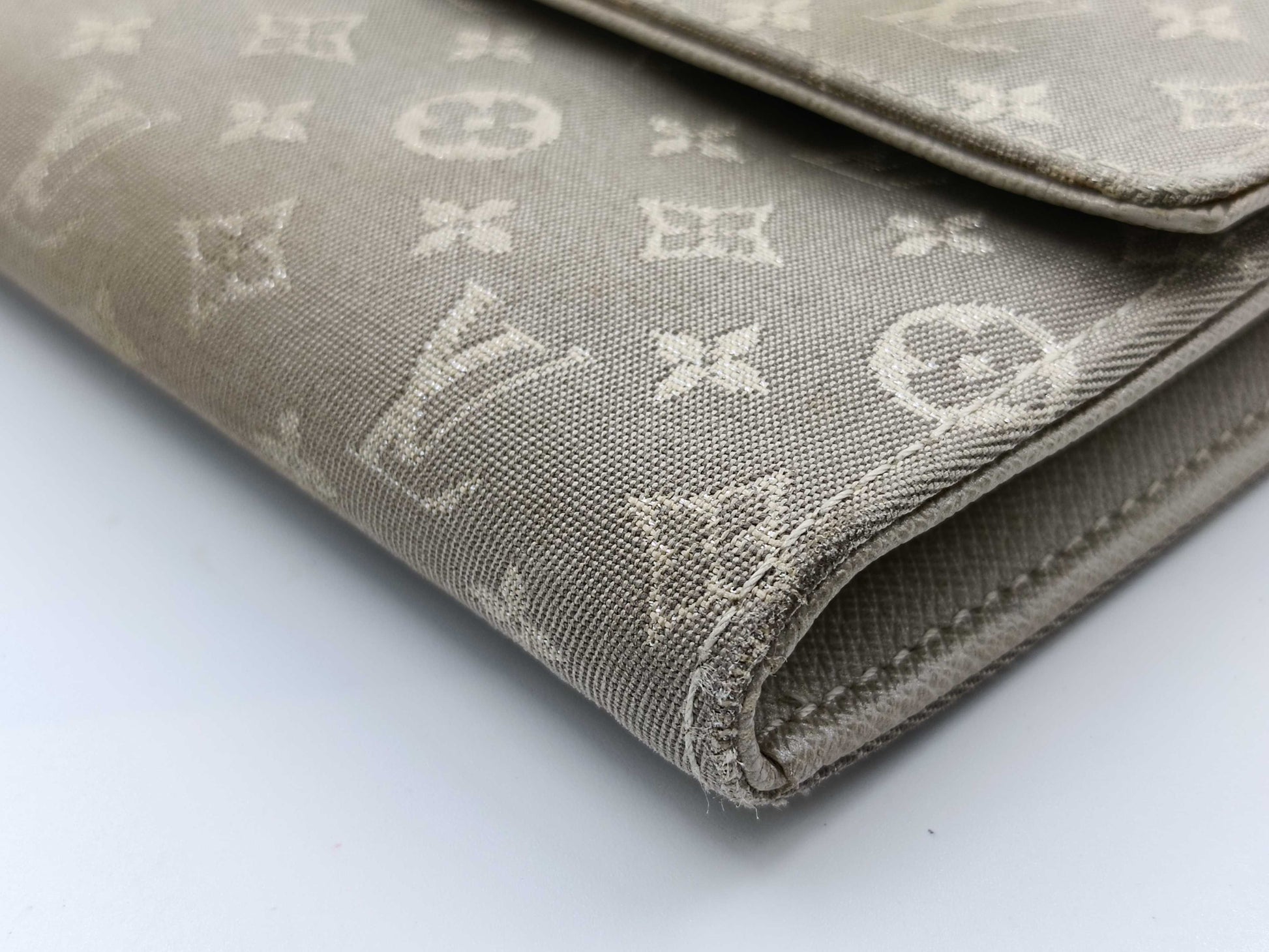 LOUIS VUITTON 2-Piece Wallet Set