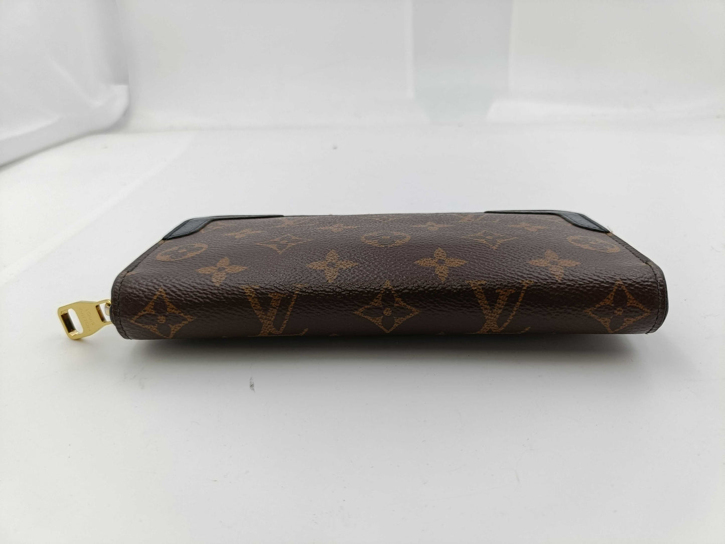 LOUIS VUITTON Monogram Zippy Wallet Retiro Wallet