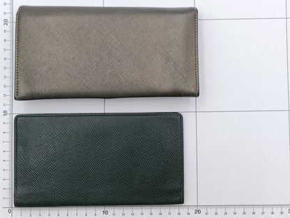 LOUIS VUITTON Taiga Ferragamo wallet set