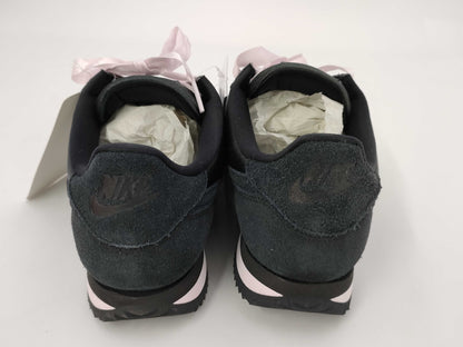 NIKE IH2014-010 Sneakers