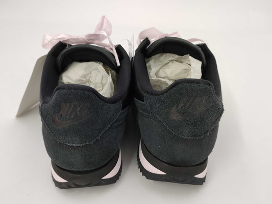 NIKE IH2014-010 Sneakers