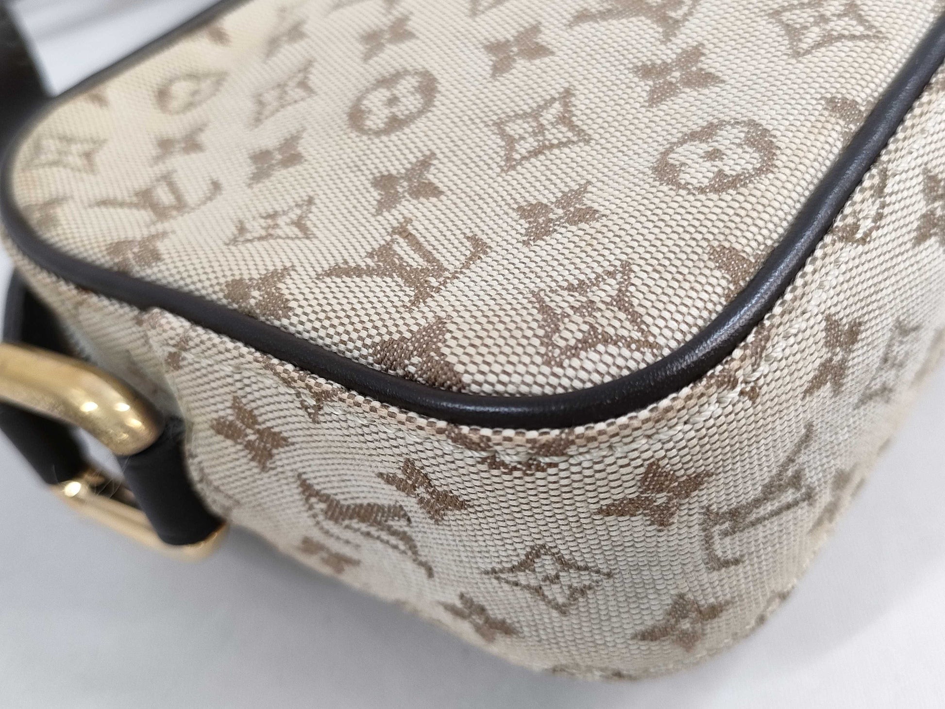 LOUIS VUITTON Monogram Mini Juliet Shoulder Bag