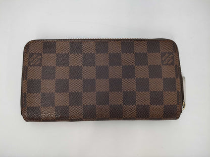 LOUIS VUITTON Damier Zippy Wallet
